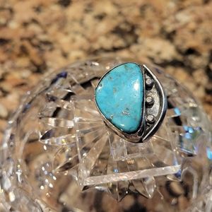 Vintage Sterling Silver Tourquoise Ring - size 5 3/4